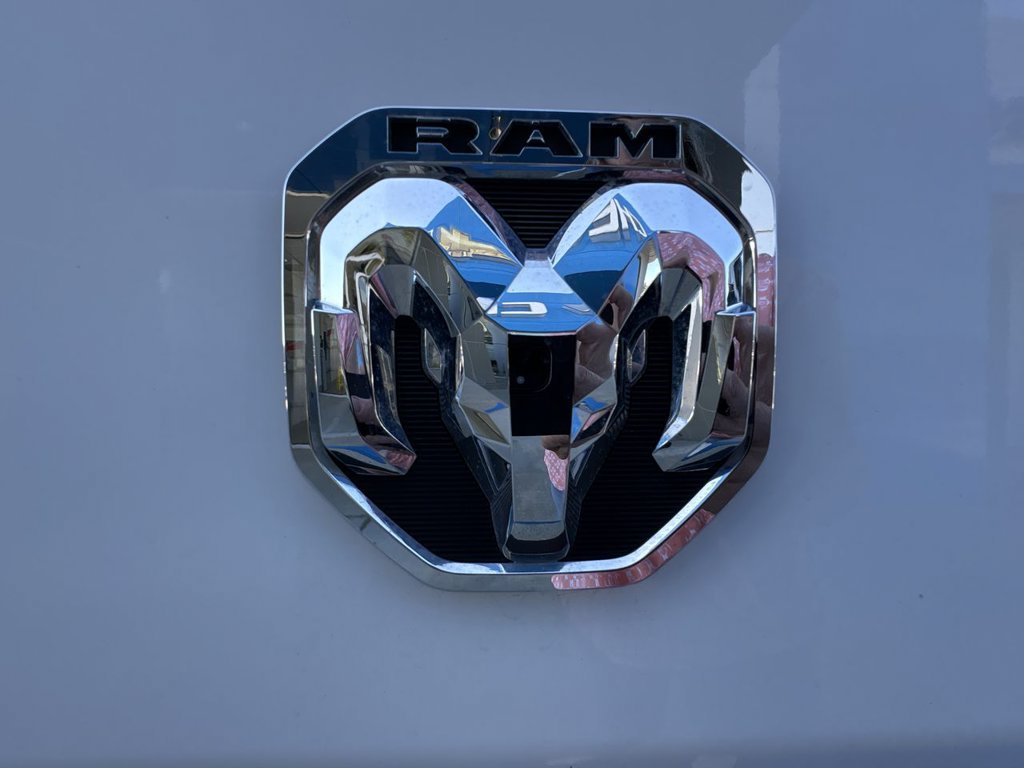 Used 2025 RAM ProMaster 2500 w/ U-Haul Equipment Group FWD image 27