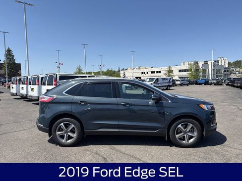 Used 2019 Ford Edge SEL w/ Equipment Group 201A AWD/4WD image 6
