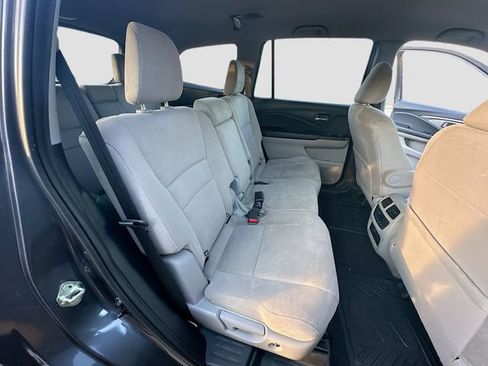 Used 2020 Honda Pilot EX image 27