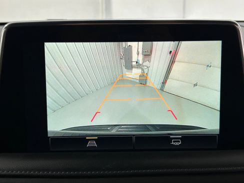 Used 2022 Chevrolet Suburban Z71 image 8