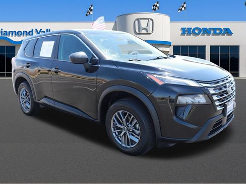 Used 2024 Nissan Rogue S AWD/4WD image 1