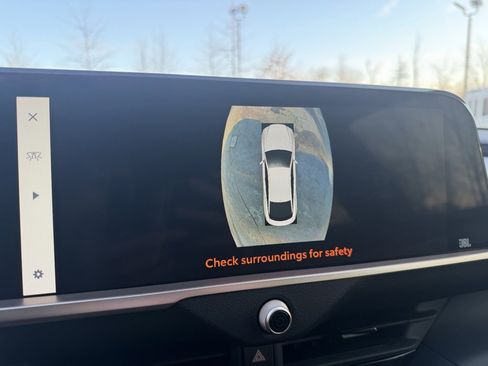 Certified 2023 Toyota Crown Limited w/ Advanced Technology Package image 23