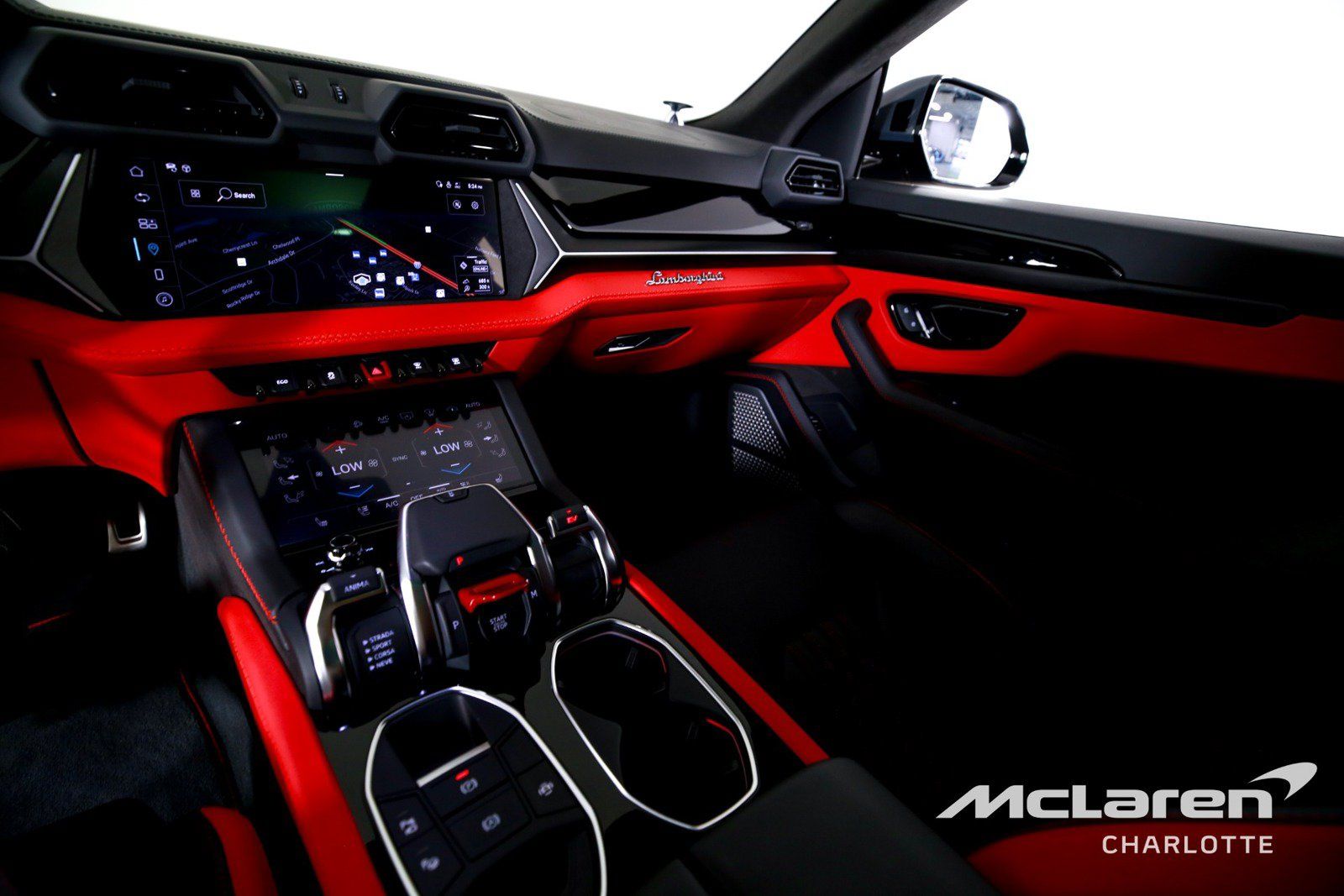 Used 2025 Lamborghini Urus S AWD/4WD image 14