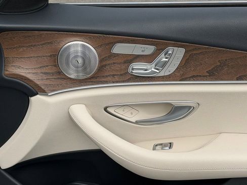 Used 2022 Mercedes-Benz E 350 Sedan image 36