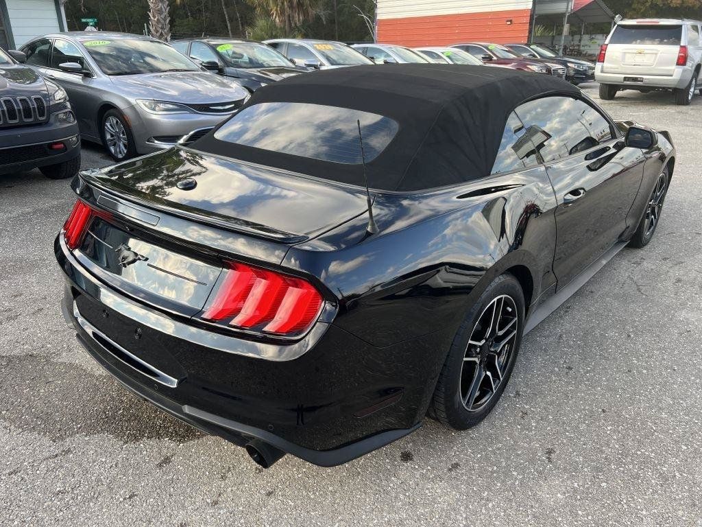 Used 2018 Ford Mustang Premium RWD image 5