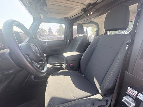 Used 2025 Jeep Wrangler Sport AWD/4WD image 6