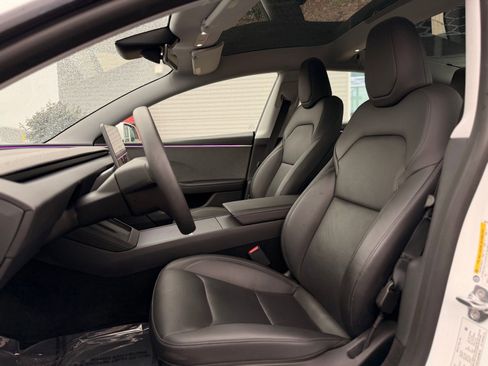Used 2025 Tesla Model 3 Long Range RWD image 17