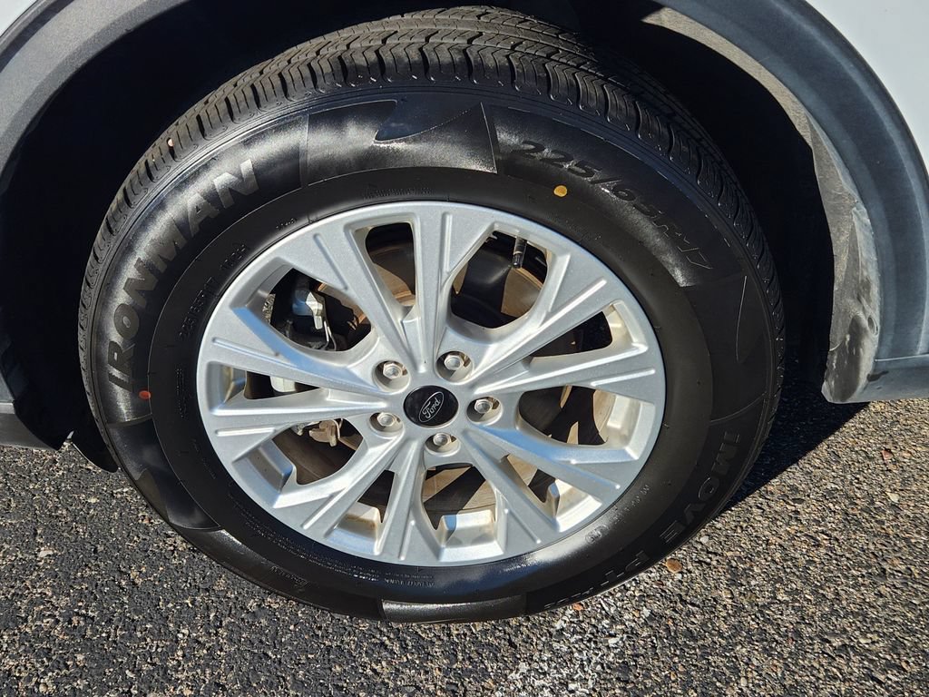Used 2025 Ford Escape Active AWD/4WD image 25