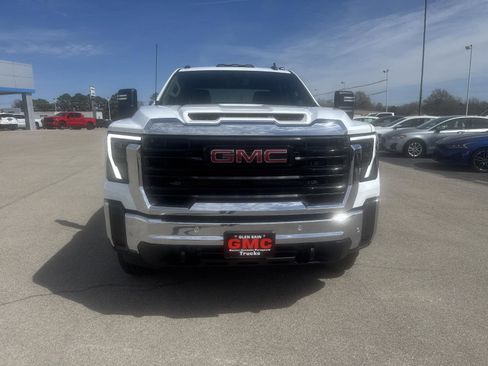 New 2026 GMC Sierra 2500 Pro w/ 1SA Pro Safety Plus Package AWD/4WD image 8