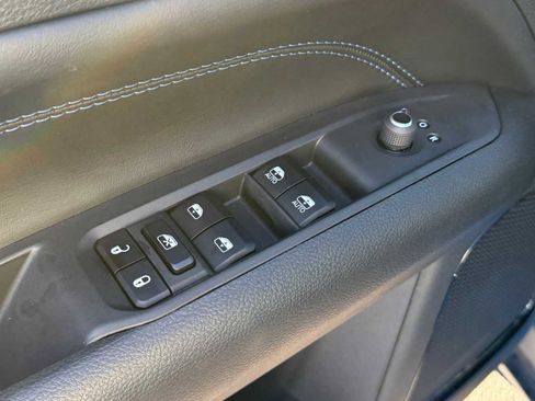 New 2026 Jeep Compass Limited image 7