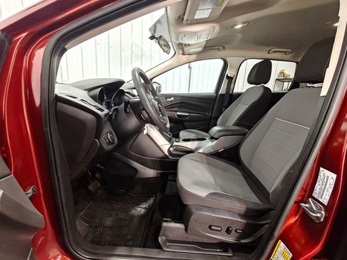 Used 2014 Ford Escape SE w/ Equipment Group 201A FWD image 24