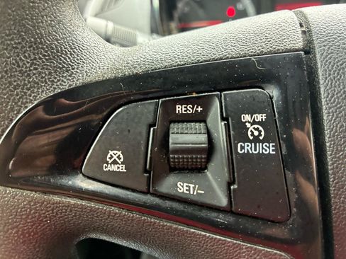 Used 2015 GMC Terrain SLE FWD image 18