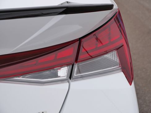 Certified 2025 Hyundai Elantra SEL image 17