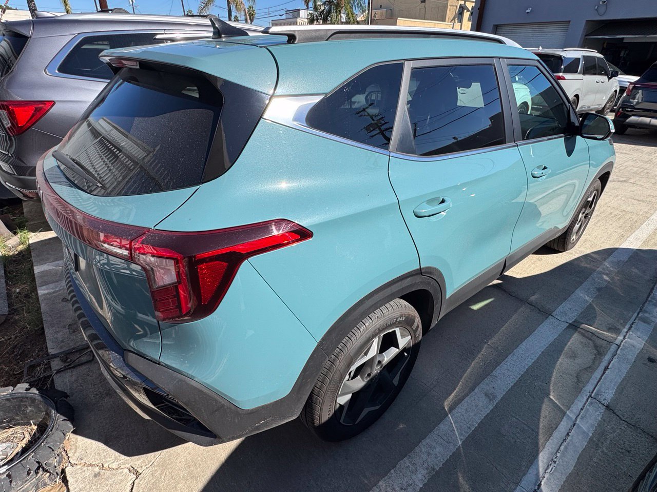 Certified 2026 Kia Seltos EX FWD image 3