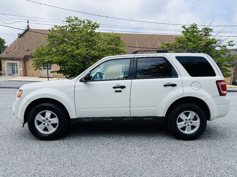 Used 2011 Ford Escape XLT w/ 201A Rapid Spec Order Code FWD image 7