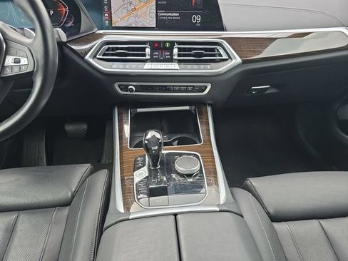 Used 2021 BMW X5 xDrive40i w/ Premium Package 3 AWD/4WD image 11