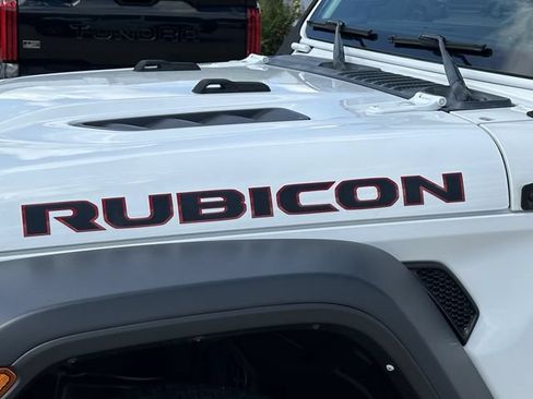Used 2021 Jeep Wrangler Rubicon AWD/4WD image 11
