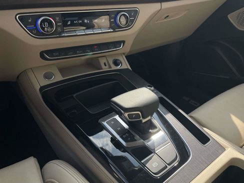 Certified 2024 Audi Q5 e Prestige w/ Prestige Package AWD/4WD image 30