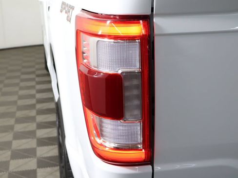 Used 2022 Ford F150 Lariat AWD/4WD image 17