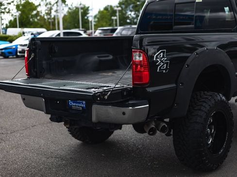 Used 2014 Ford F350 Lariat AWD/4WD image 11