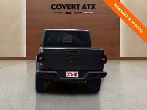 New 2025 Jeep Gladiator Willys image 4