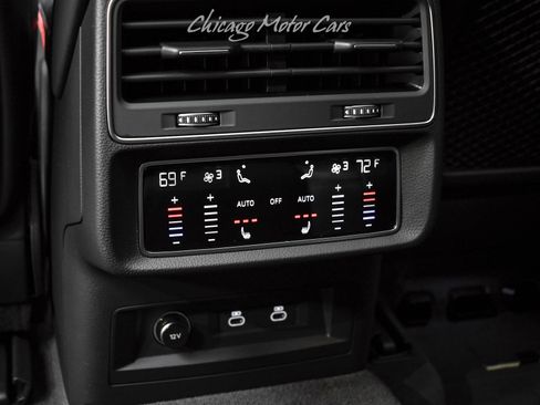 Used 2023 Audi RS Q8 4.0T Quattro Black Optic Exec w/ Black Optic Package image 27