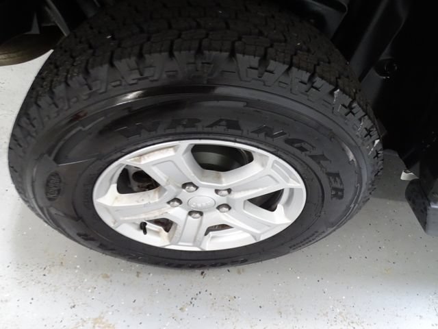 Used 2021 Jeep Wrangler Unlimited Sport AWD/4WD image 28