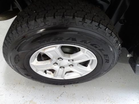 Used 2021 Jeep Wrangler Unlimited Sport AWD/4WD image 28