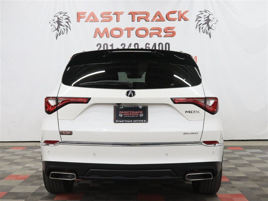 Used 2022 Acura MDX w/ Technology Package AWD/4WD image 5