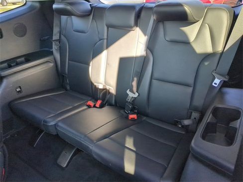 Used 2022 Kia Telluride SX w/ SX Prestige Package image 20