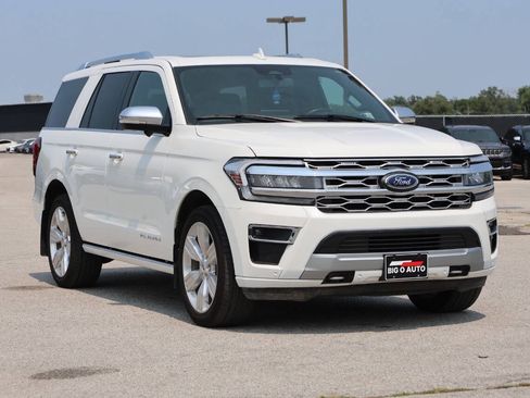 Used 2023 Ford Expedition Platinum AWD/4WD image 4