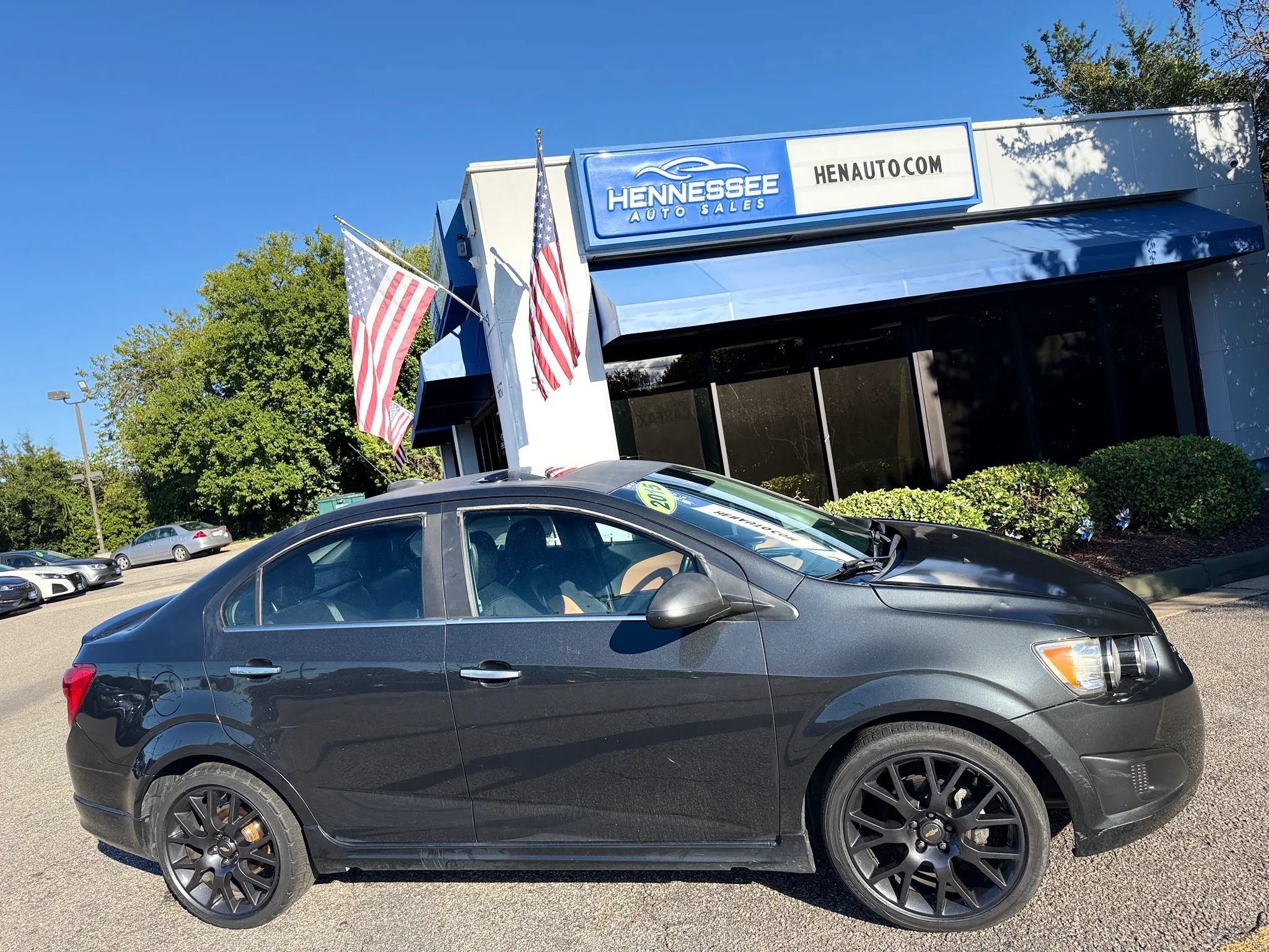 Used 2015 Chevrolet Sonic LTZ w/ Dusk Package FWD image 4