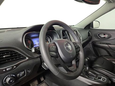 Used 2022 Jeep Cherokee Trailhawk w/ Comfort/Convenience Group image 14