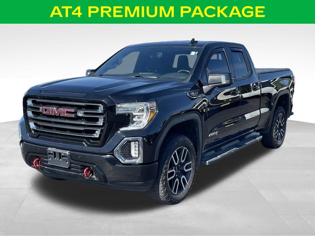 Used 2020 GMC Sierra 1500 AT4 w/ AT4 Premium Package AWD/4WD image 3