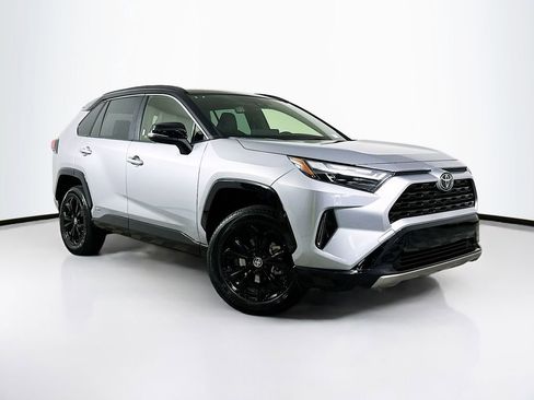 Used 2025 Toyota RAV4 XSE image 1