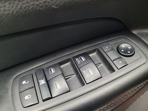 Used 2019 Jeep Grand Cherokee Limited RWD image 27
