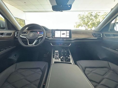 New 2026 Volkswagen Atlas SE FWD image 49