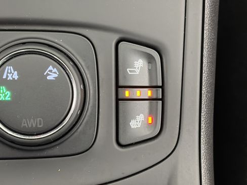 Certified 2024 GMC Terrain SLE w/ Driver Convenience Package AWD/4WD image 30