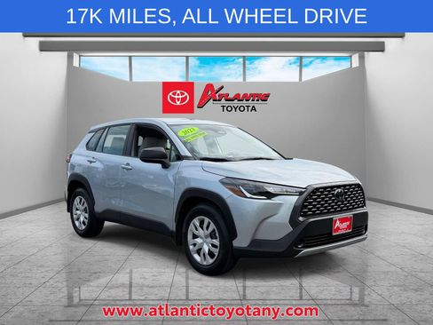 Used 2023 Toyota Corolla Cross L AWD/4WD image 1