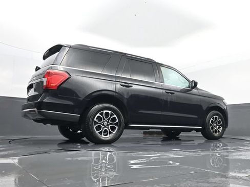 Used 2023 Ford Expedition XLT AWD/4WD image 28