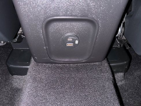 Used 2021 Ford Escape SE w/ Cold Weather Package image 33