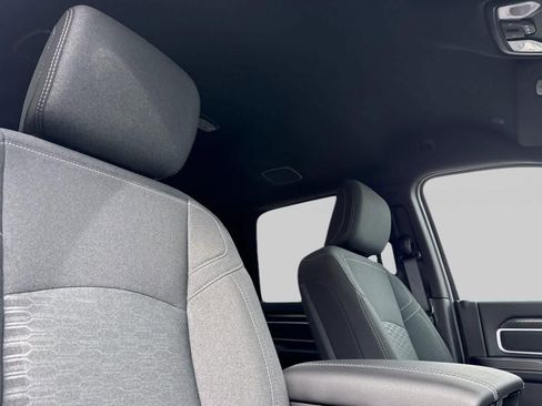 New 2026 RAM 2500 Big Horn AWD/4WD image 17