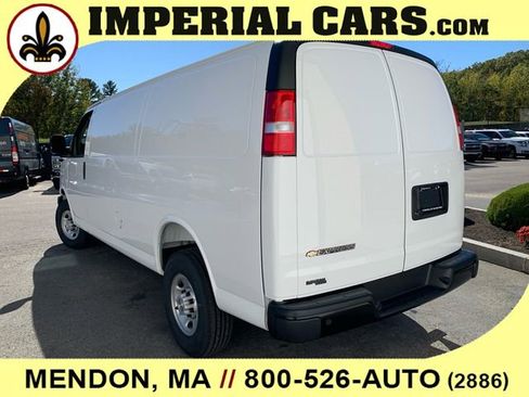 New 2025 Chevrolet Express 2500 Extended image 10