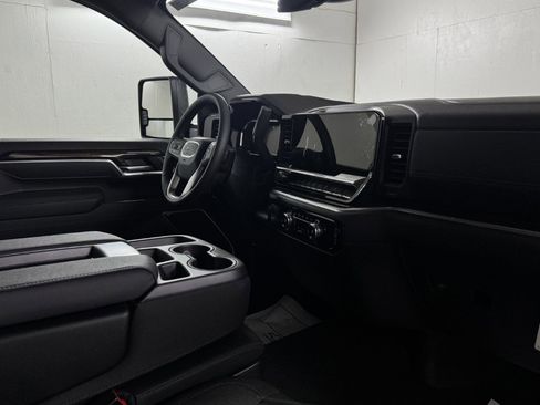 New 2026 GMC Sierra 2500 SLE image 50