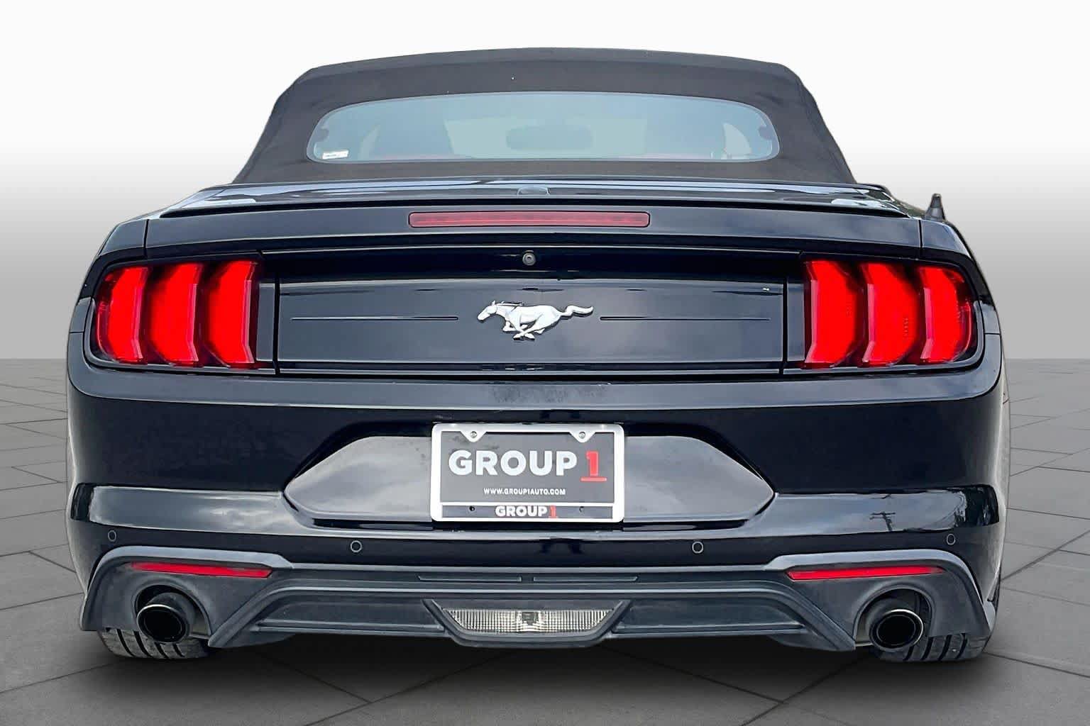 Used 2018 Ford Mustang Premium w/ Equipment Group 201A RWD image 5