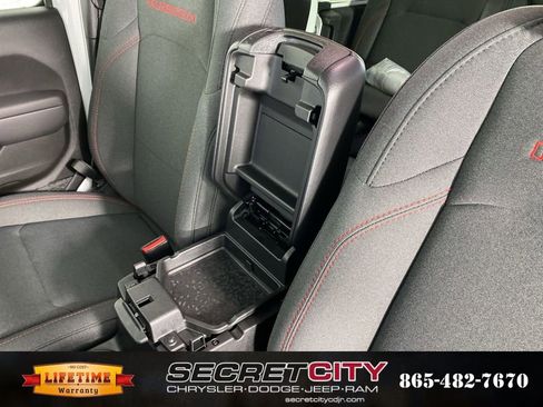 New 2026 Jeep Wrangler Unlimited Rubicon w/ Steel Bumper Group image 26