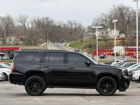Used 2019 GMC Yukon SLT AWD/4WD image 6