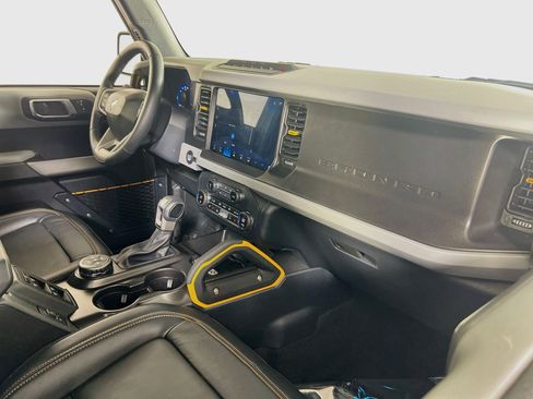 Used 2023 Ford Bronco Badlands AWD/4WD image 28