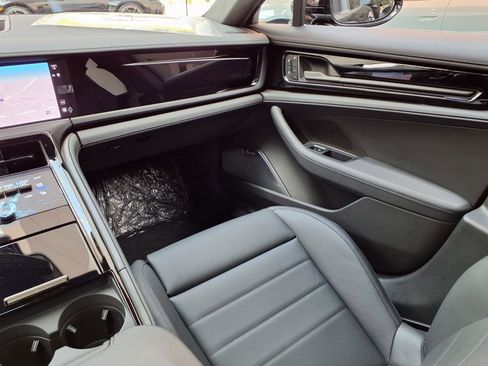 New 2025 Porsche Panamera Turbo image 26