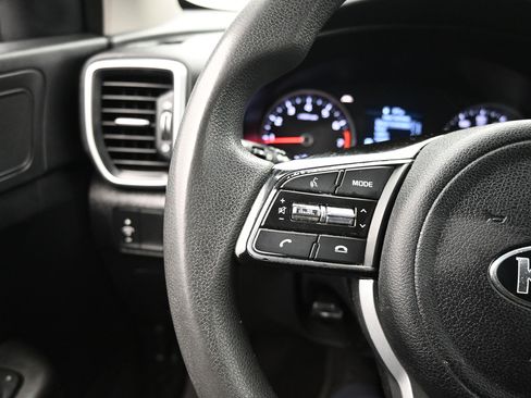 Used 2022 Kia Sportage LX AWD/4WD image 9